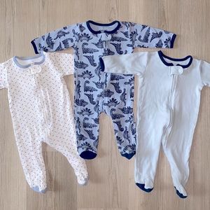 ⭐️3 pack⭐️ The Peanutshell size 6 Months “Dinos and Dots” footies